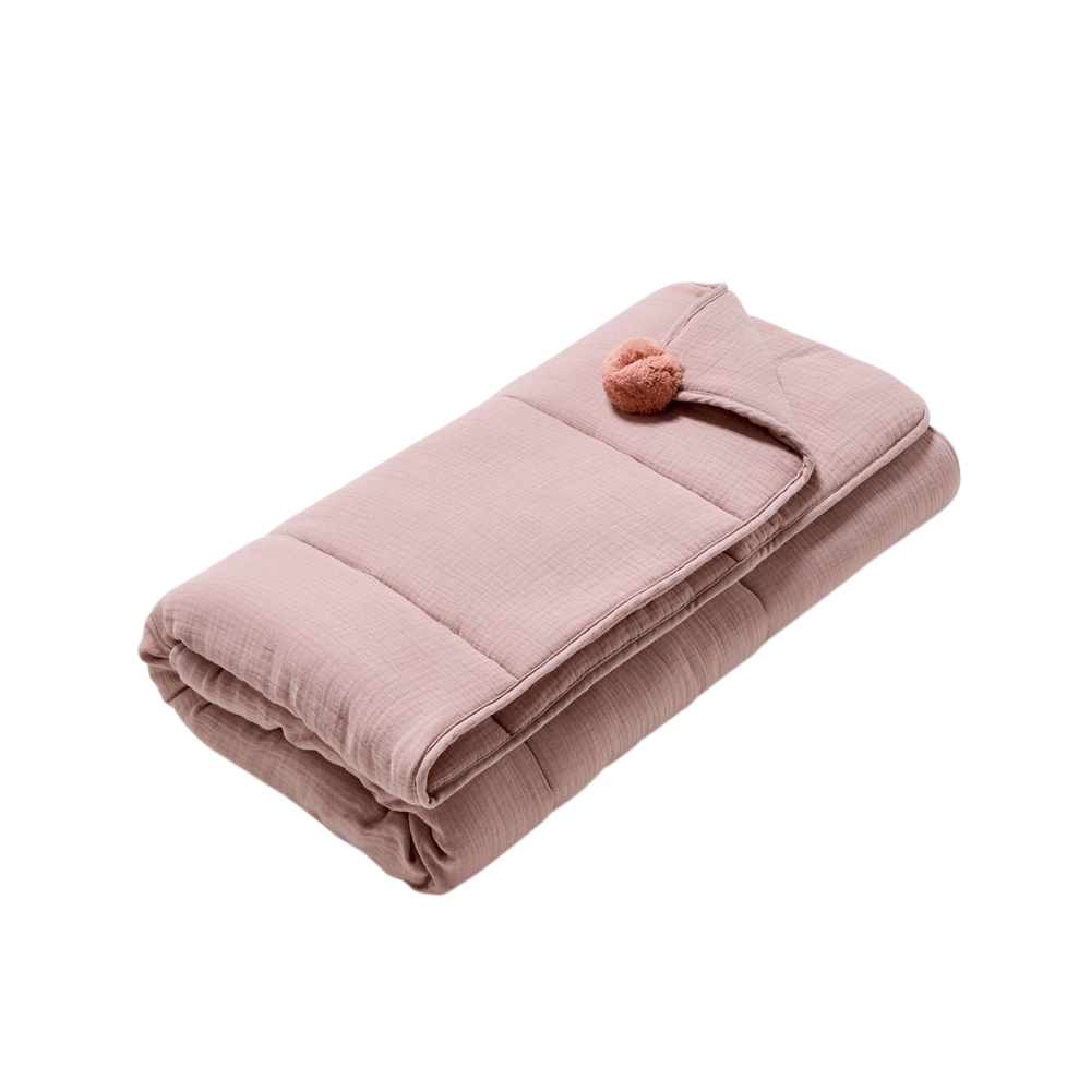 Mušelínová prošívaná přikrývka Sand Rose